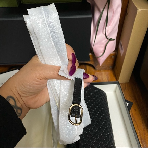 Gucci 466507 Micro GG Guccissima Crossbody Wallet - Picture 5 of 6